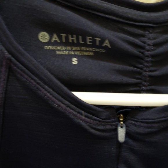 Athleta Sleeveless Workout Top - Picture 4 of 8